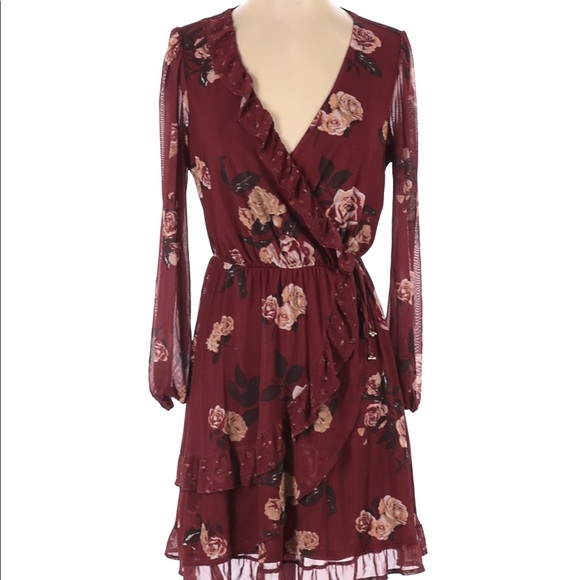 Xhilaration Dresses & Skirts - XHILARATION Floral Dress